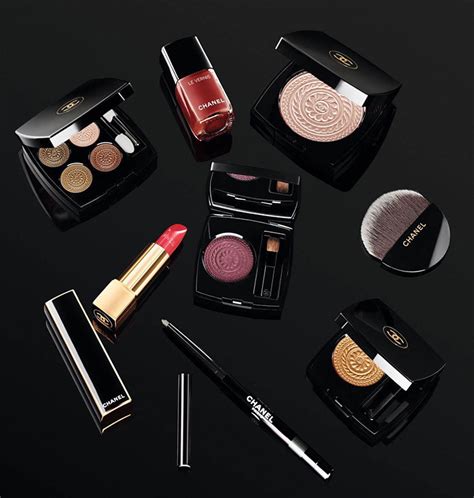 chanel holiday 2019 collection